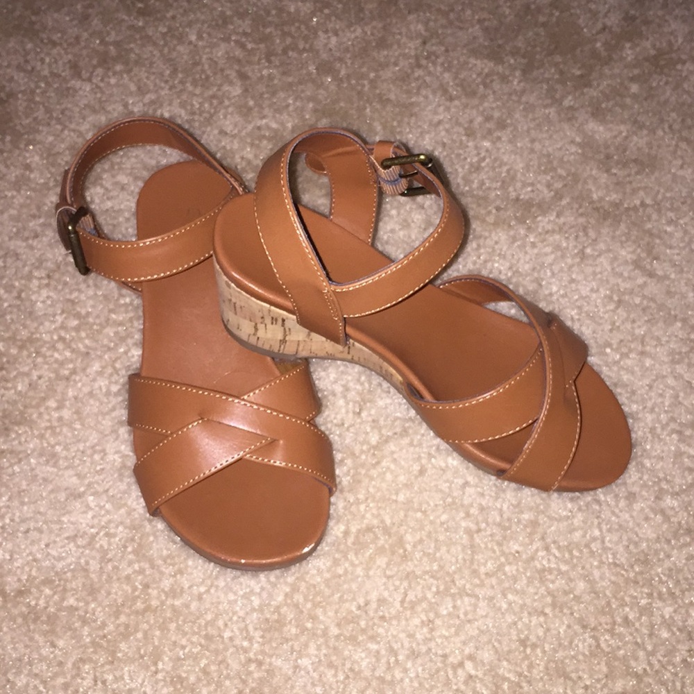Brown wedges